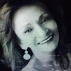 Meet your Posher, Karine